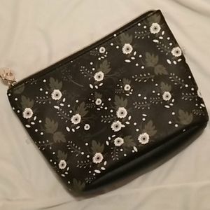 NWOT Gabney Lee cosmetic makeup bag